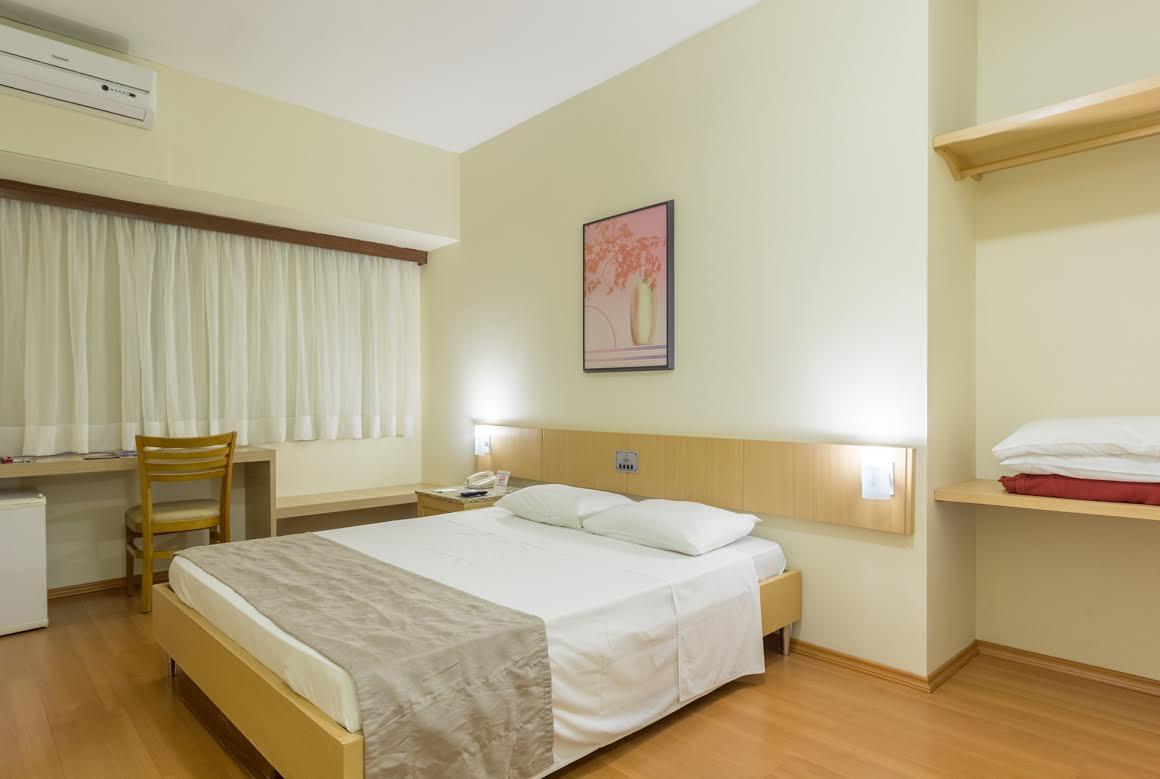 Hotel Crystal Londrina Esterno foto