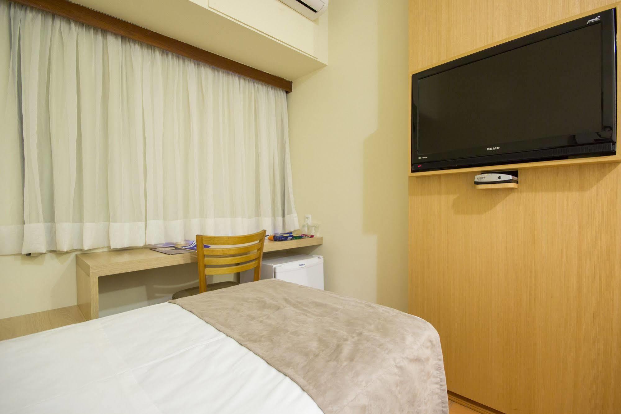 Hotel Crystal Londrina Esterno foto